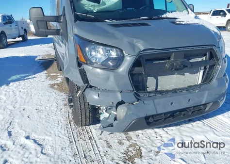 2024 Ford Transit-250 z USA, uszkodzony, nr VIN 1FTBR2Y86RKA01742